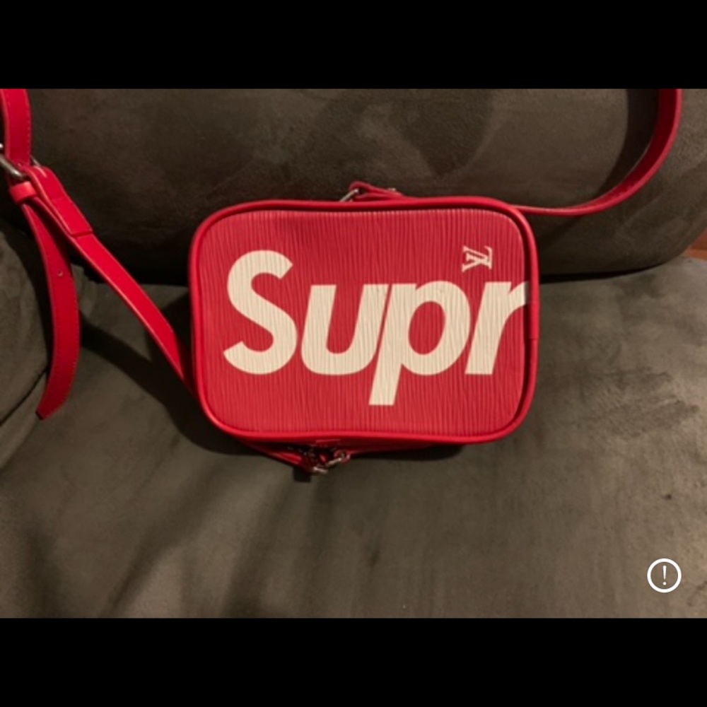 Louis Vuitton supreme bag